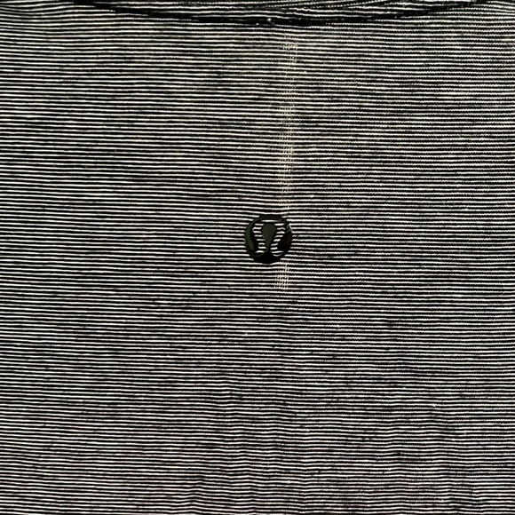 Lululemon peplum black/dark grey top - Picture 2 of 2